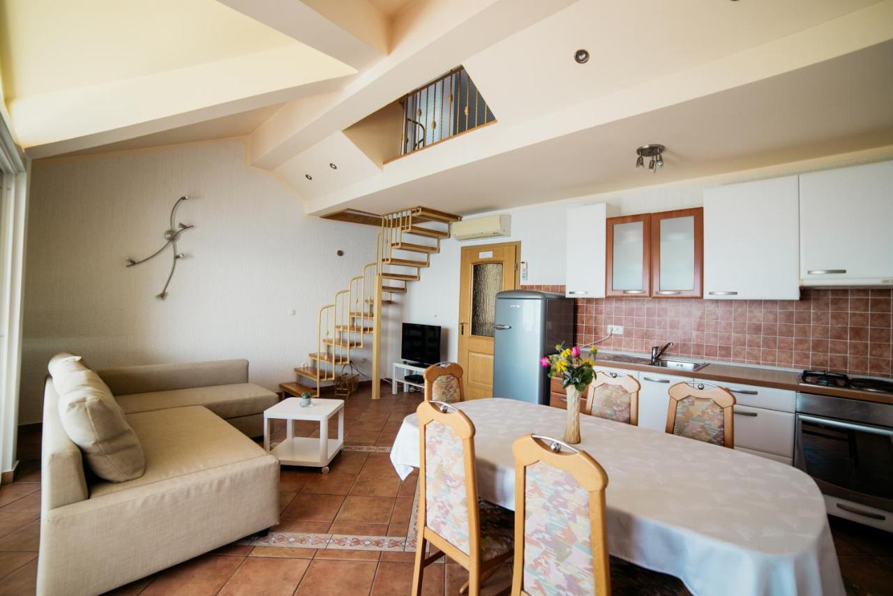 Apartment Selce 5206A Εξωτερικό φωτογραφία