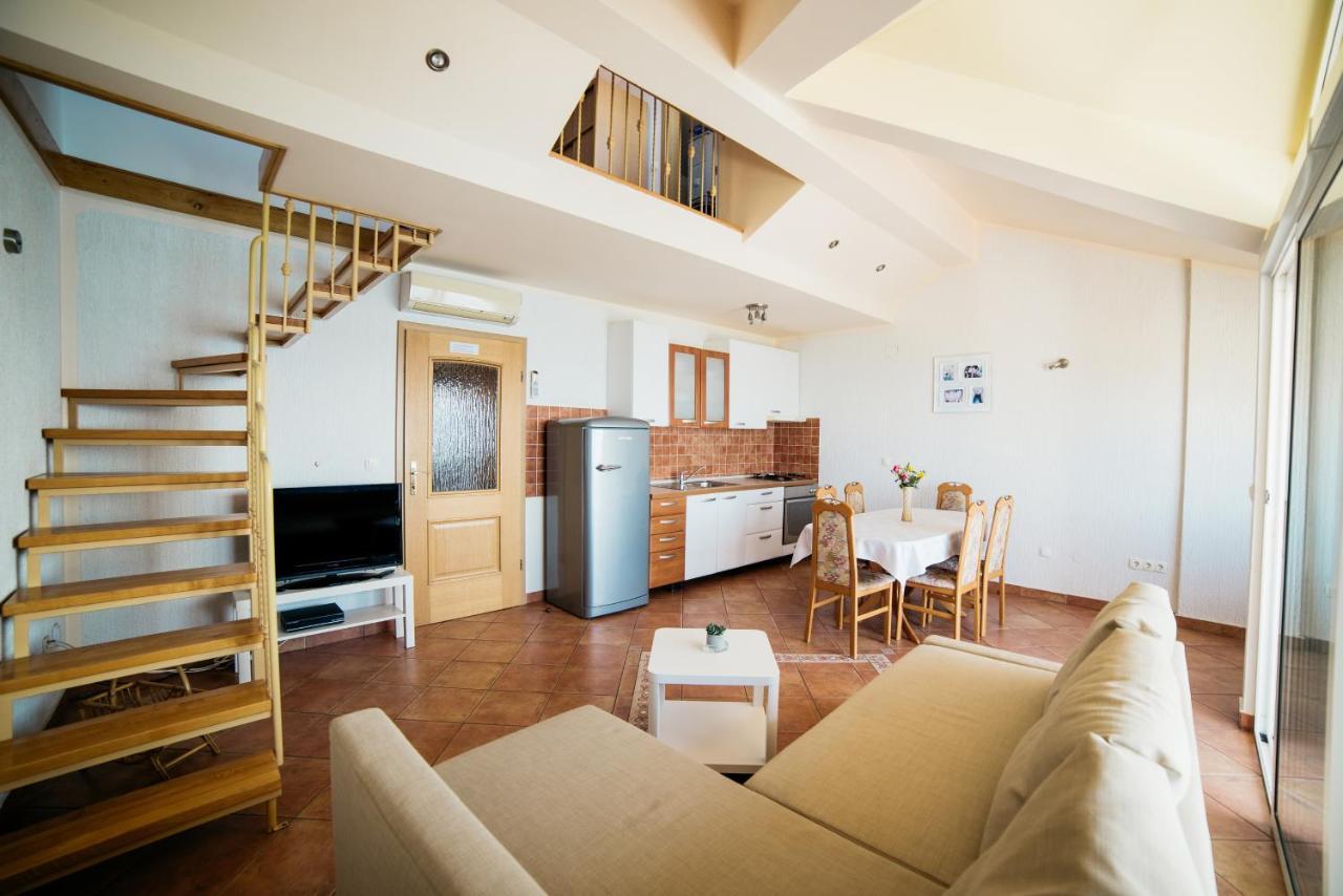 Apartment Selce 5206A Εξωτερικό φωτογραφία